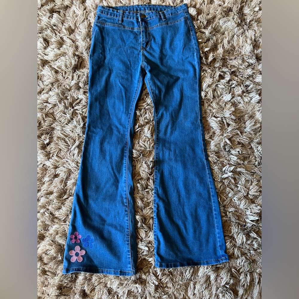 Shein flared pants with flower detail at the bottom